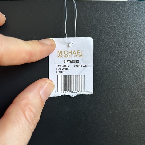 Michael Kors Jet Set Travel Giftables Leather Flat Wallet in Dusty Blue NWT - Picture 8 of 8